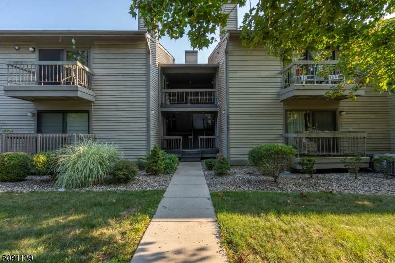 35 Sam Bonnell Dr - Photo 1