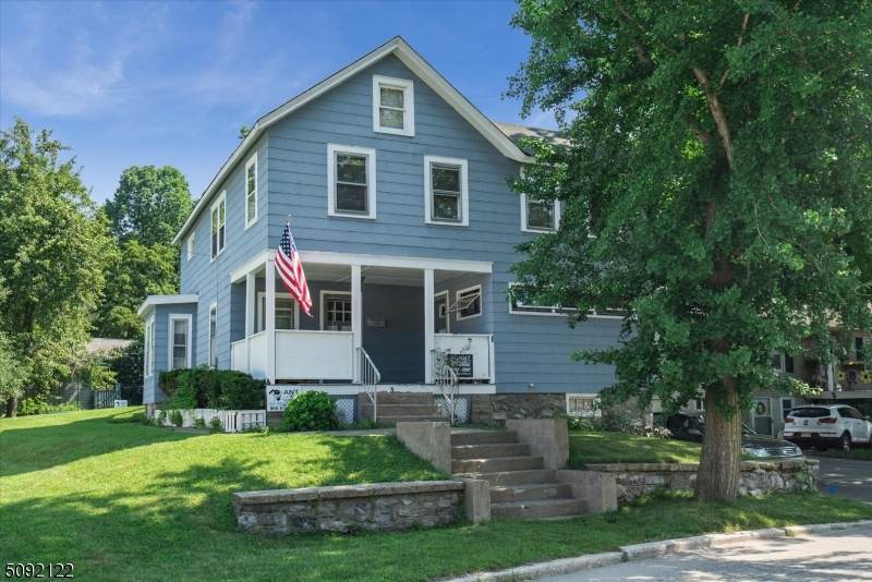 3 Lawnwood Ave - Photo 1