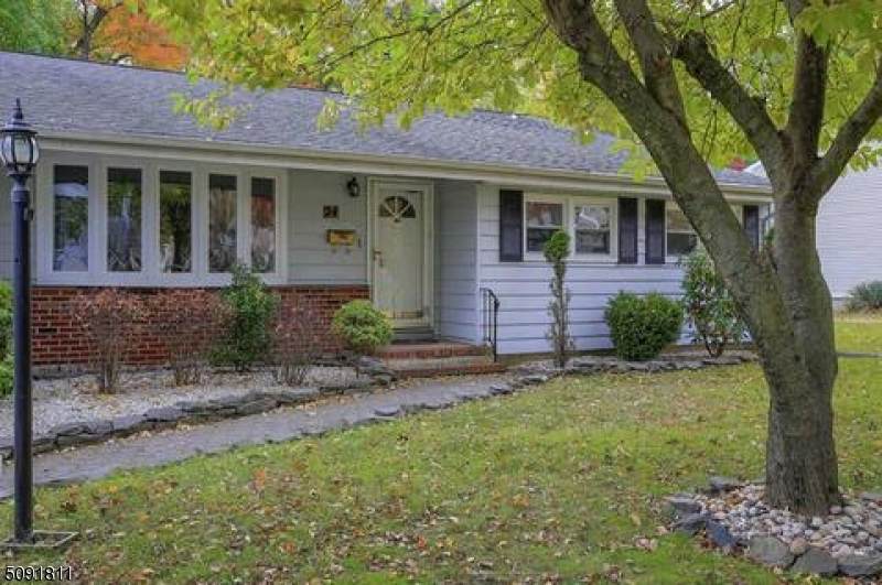 24 Briar Cir - Photo 1