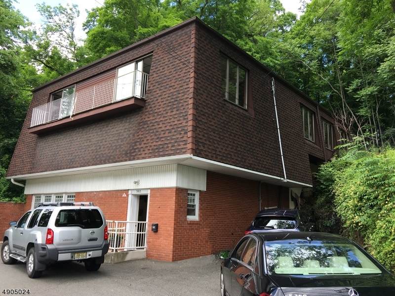 968 Somerset St - Photo 1