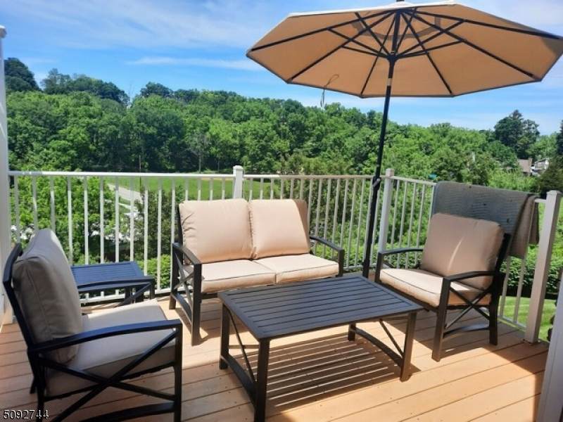 6 Briar Ct - Photo 1