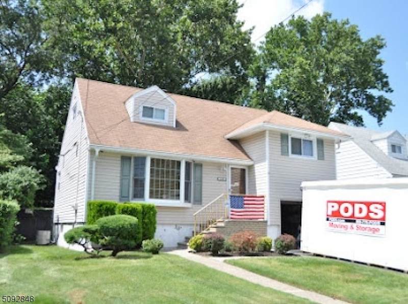 129 Maywood Ave - Photo 1