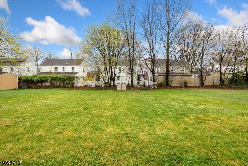 447 Connecticut Ave - Photo 1