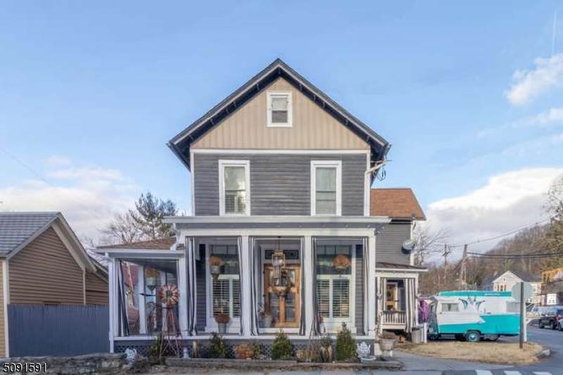 44 Main St - Photo 1