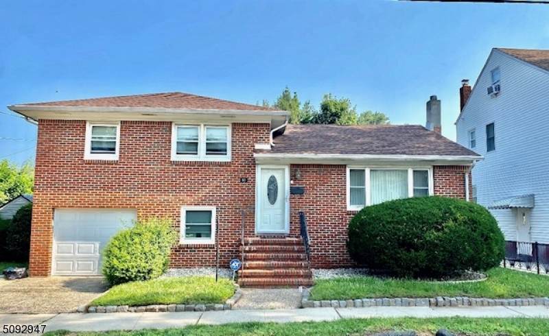 371 Columbia Ave - Photo 1
