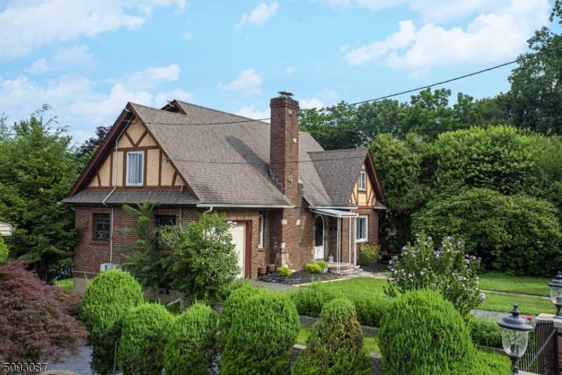 33 Koclas Dr - Photo 1