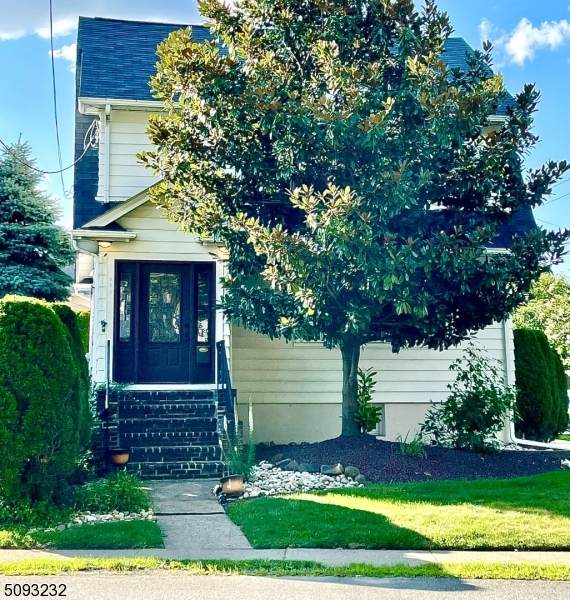 626 Bloomfield Ave - Photo 1