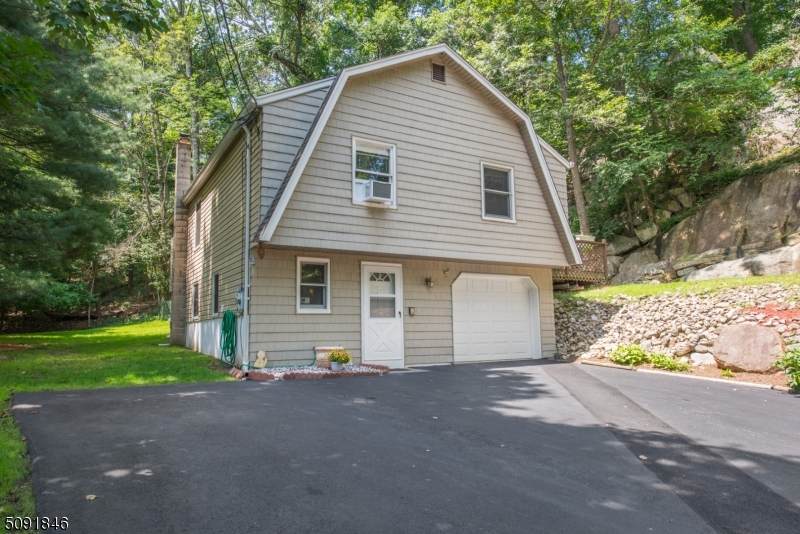 23 Smokey Ridge Rd - Photo 1