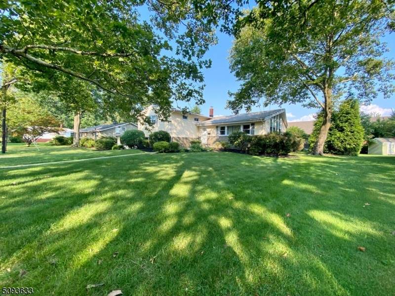 1213 Wyoming Dr - Photo 1