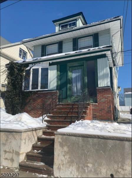 387 Tower St - Photo 1