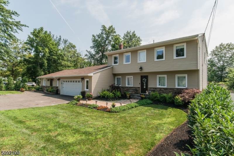 285 N Beverwyck Rd - Photo 1