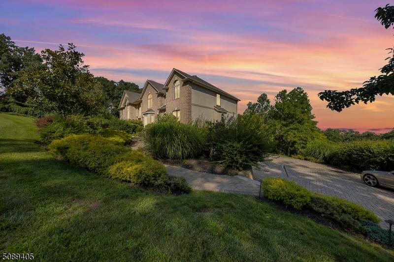 35 Gregory Ave - Photo 1