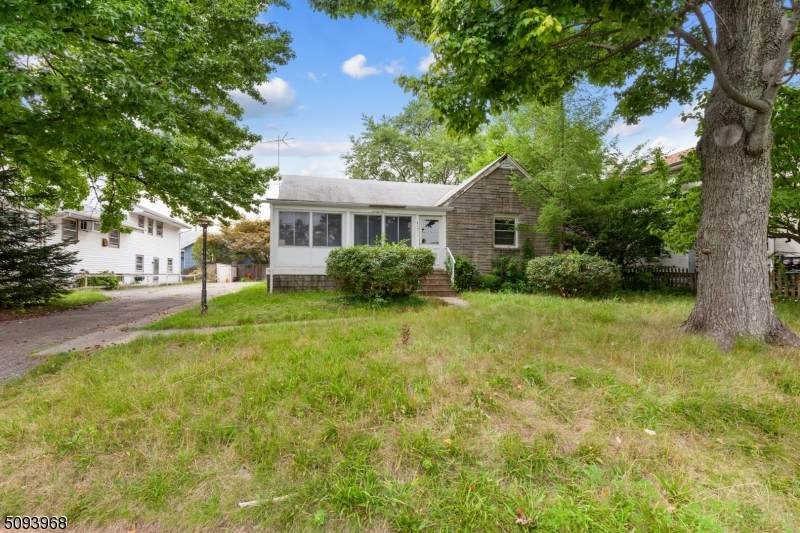 917 King Georges Post Rd - Photo 1