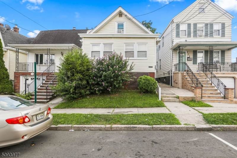 307 Jeffries St - Photo 1