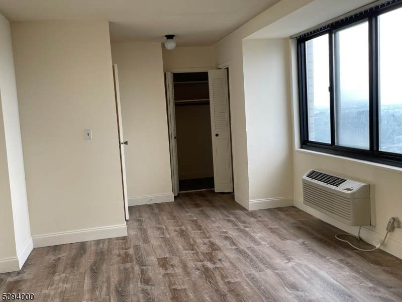 1590 Anderson Ave 15C - Photo 1