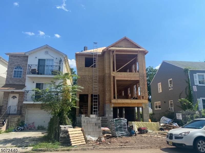 28 Hanford Street - Photo 1