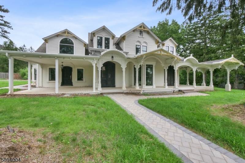 186 W Mount Pleasant Ave - Photo 1