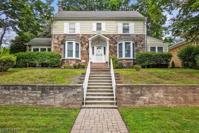 3 Colony Dr East - Photo 1