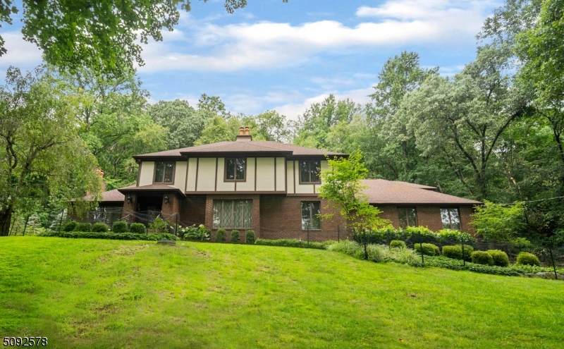 18 Cold Hill Rd - Photo 1