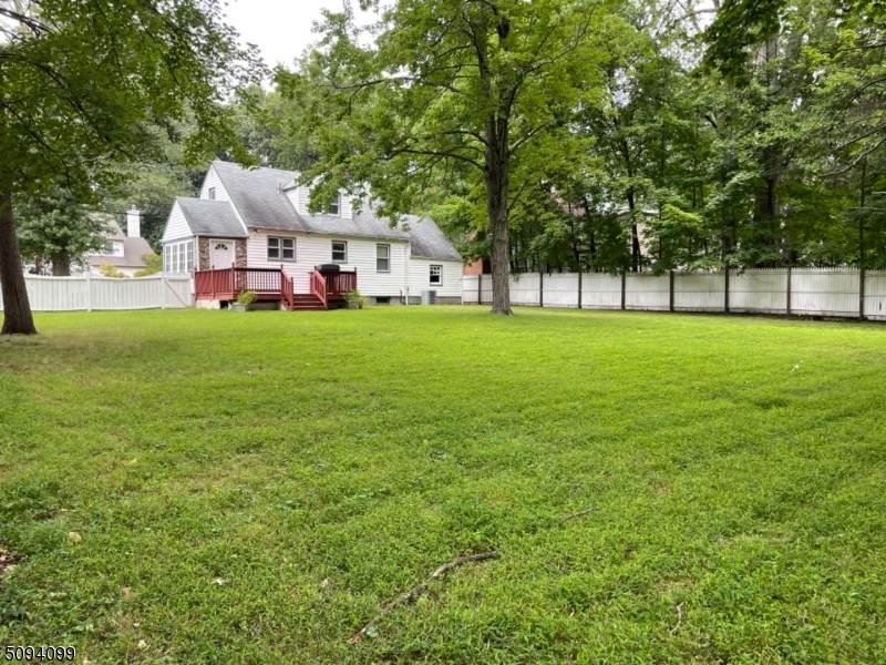 1411 Myrtle Ave - Photo 1