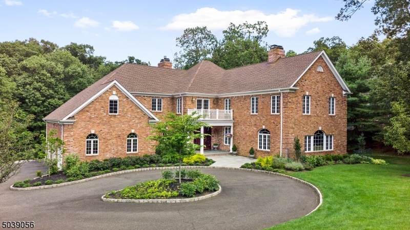 145 Knightsbridge - Photo 1