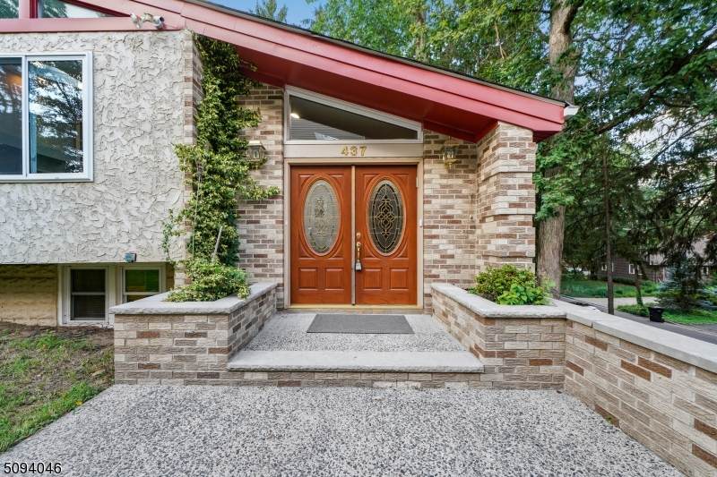 437 Harrison Ave - Photo 1