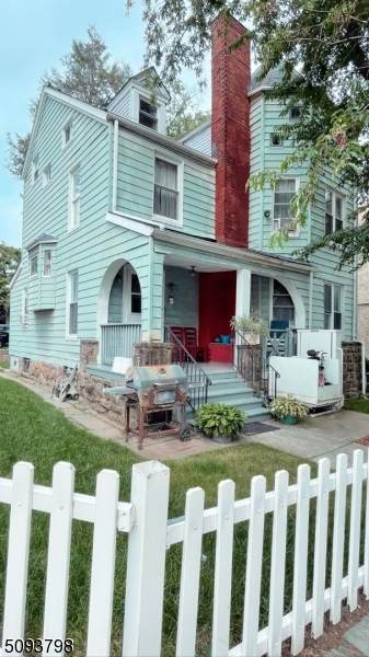 24 Prospect Ter - Photo 1