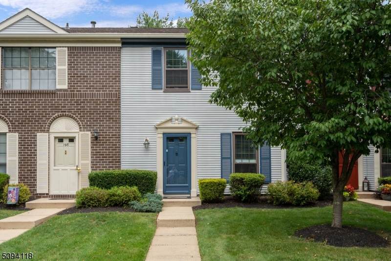 196 Irving Pl - Photo 1