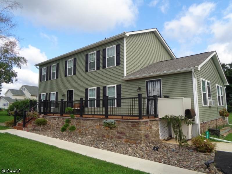 1419 Winter Ct - Photo 1