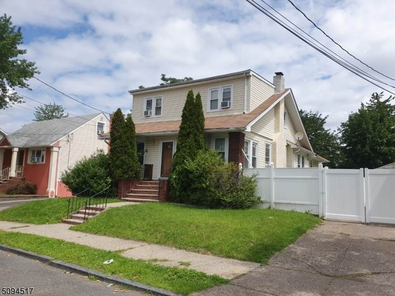 92 Burlington Ave - Photo 1