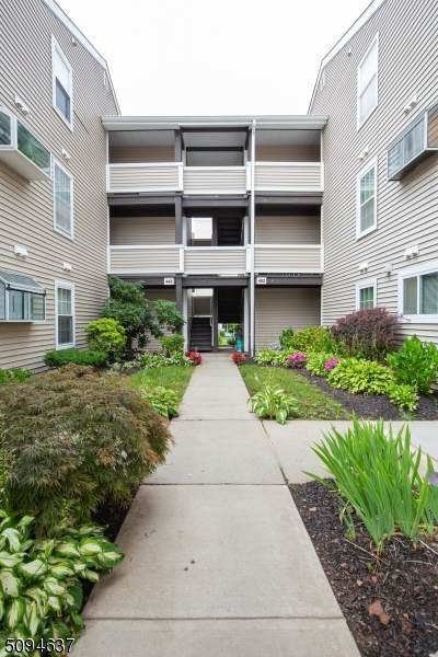 452 Tournament Dr, 10 - Photo 1