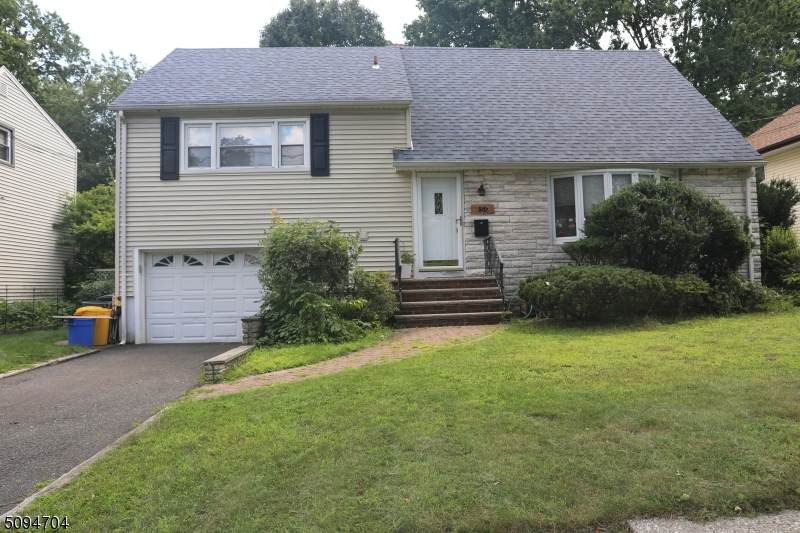 150 Voorhees St - Photo 1