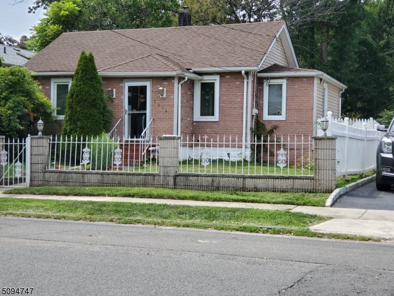 2214 Price St - Photo 1