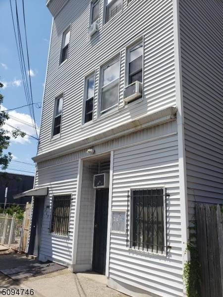 269 Sherman Ave - Photo 1
