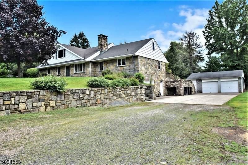 4 Fairview Road - Photo 1