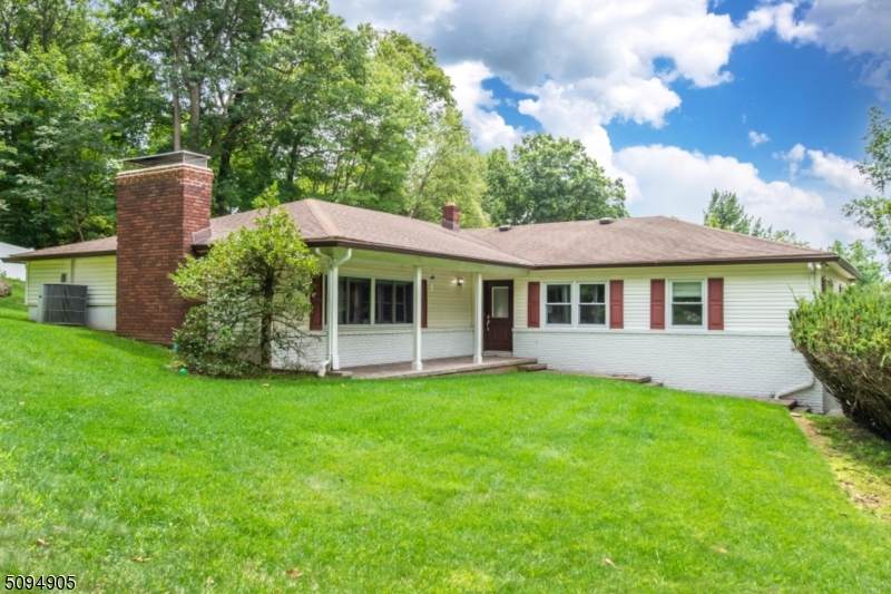 30 Willowbrook Dr - Photo 1