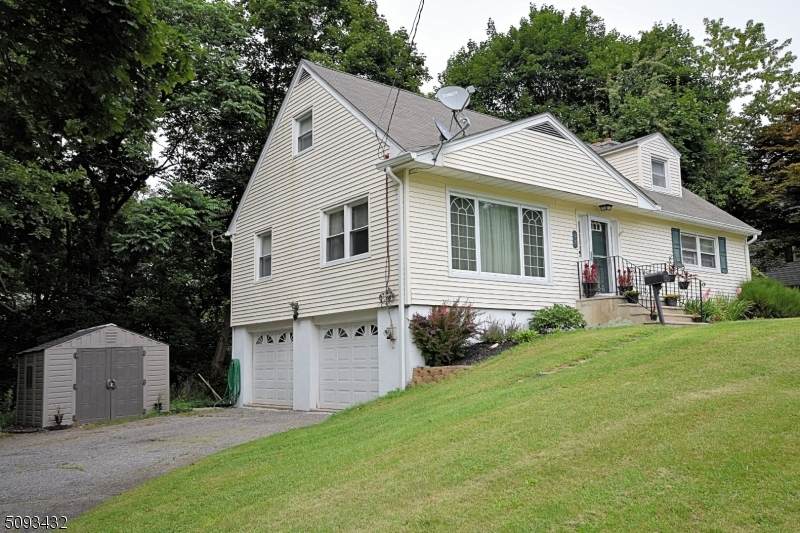 15 Highland Ave - Photo 1