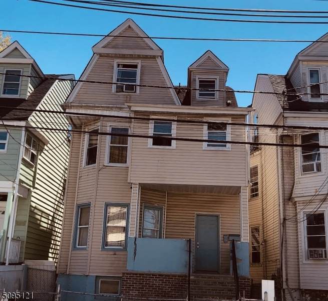 86 William St - Photo 1