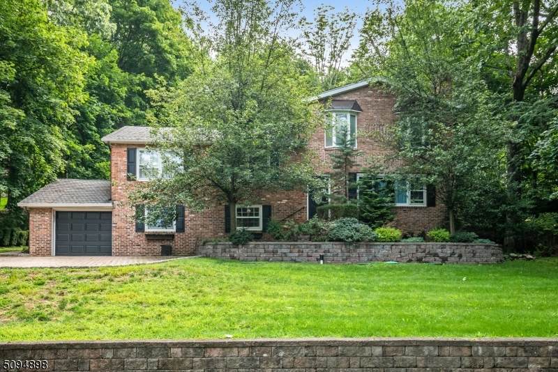 37 Alder Ave - Photo 1