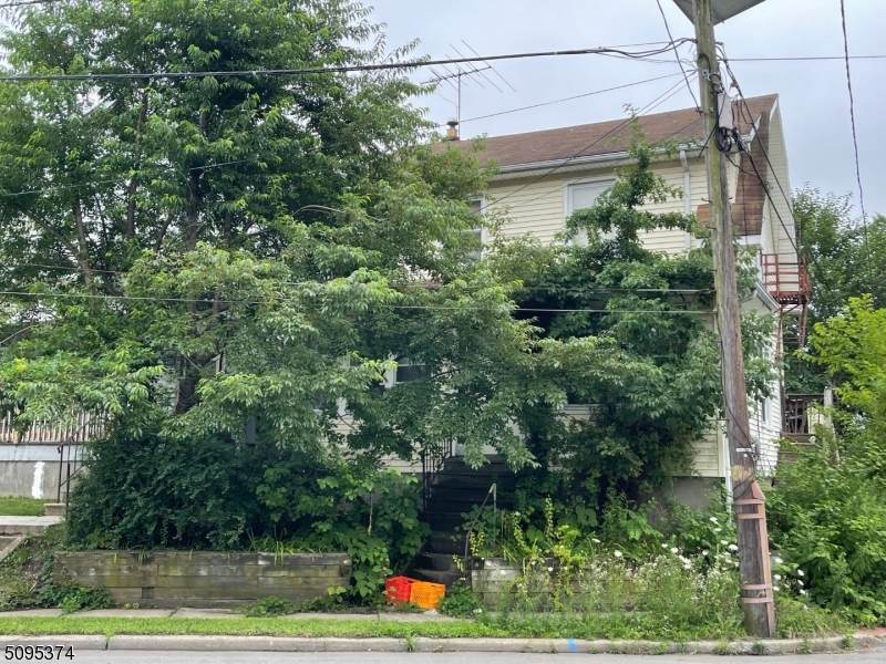1000 Valley St - Photo 1