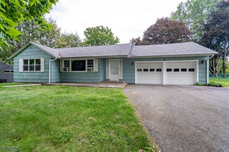 82 S Hillside Ave - Photo 1