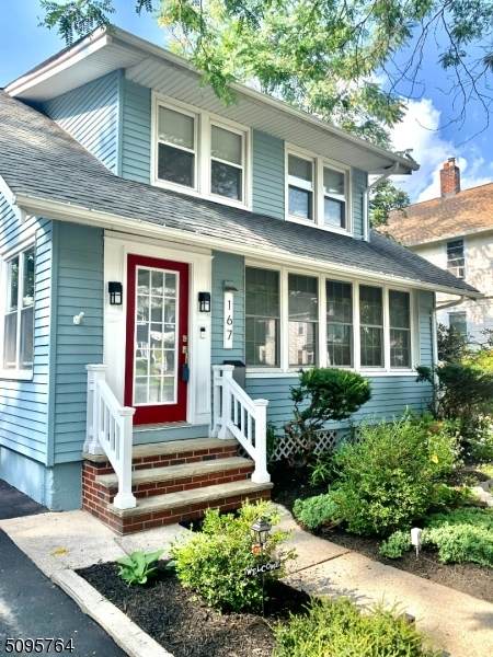 167 Tichenor Ave - Photo 1