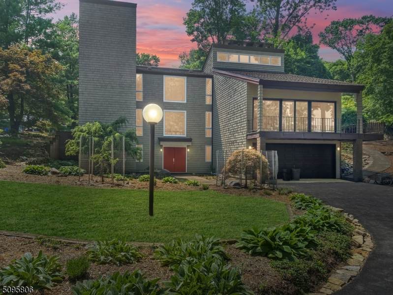1 Glen Ct - Photo 1