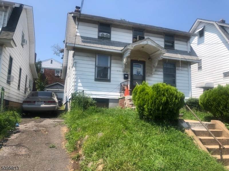 81 Sherman Pl - Photo 1
