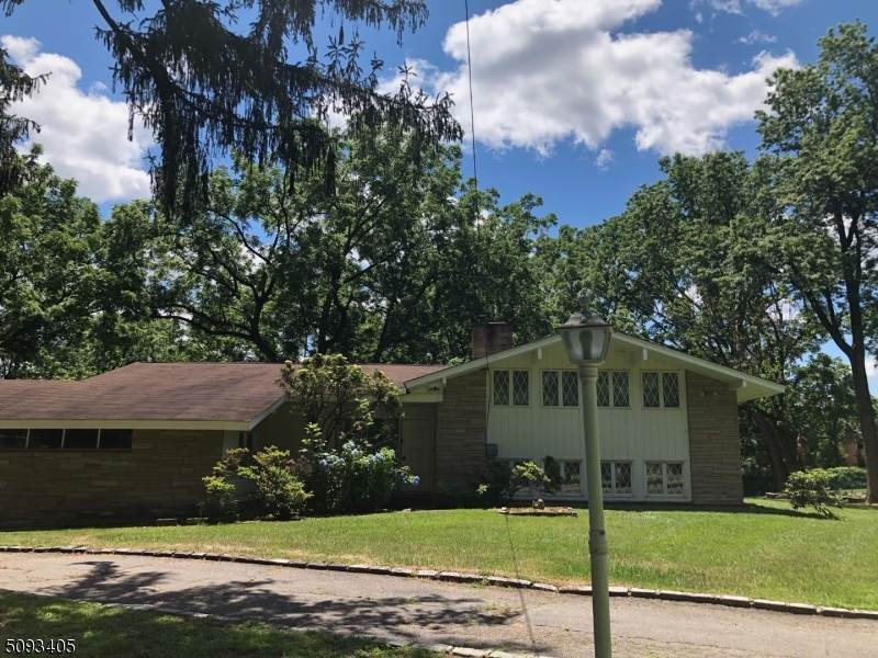 411 New Dover Rd - Photo 1