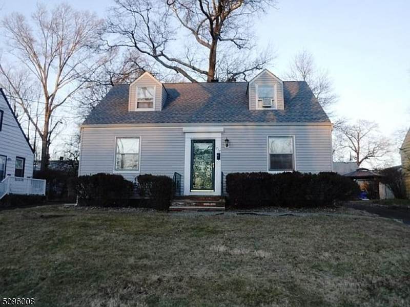 737 Coolidge St - Photo 1