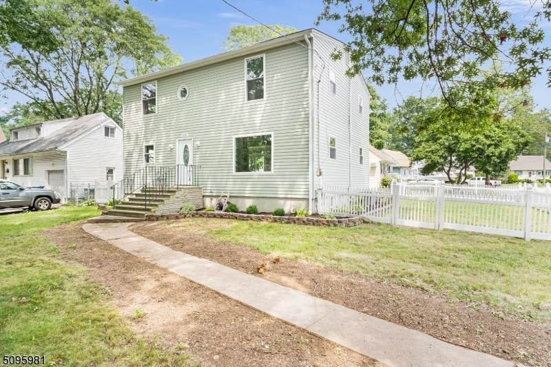 209 Terrill Rd - Photo 1
