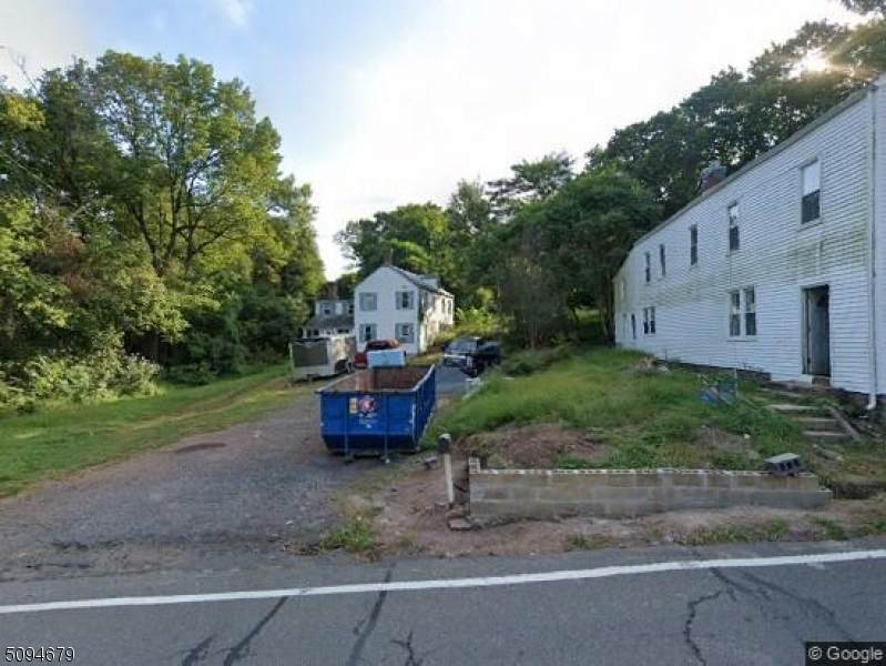 1122 River Rd - Photo 1