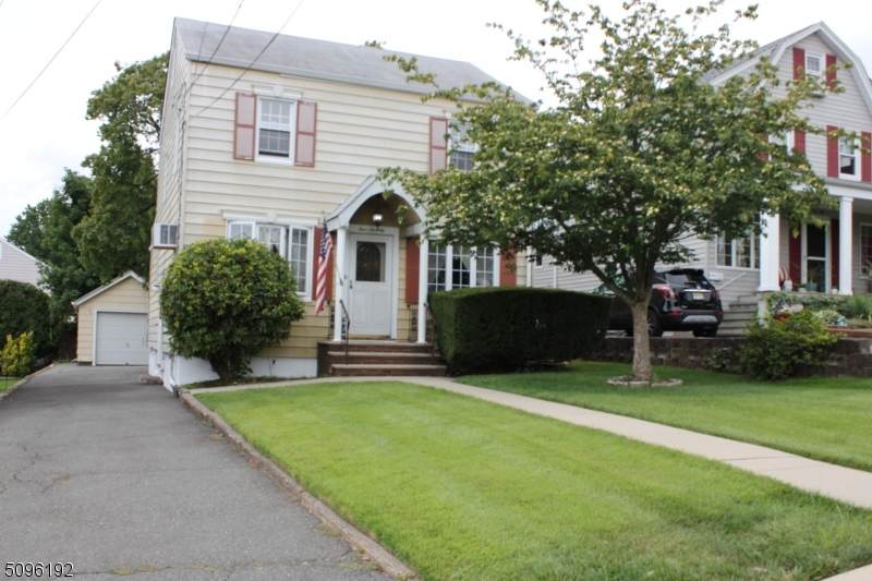 470 Windsor Rd - Photo 1