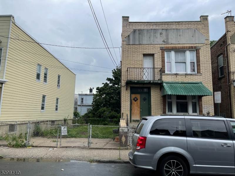 23 Bartholdi Ave - Photo 1